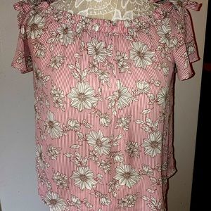 Size Medium floral Polyester shirt